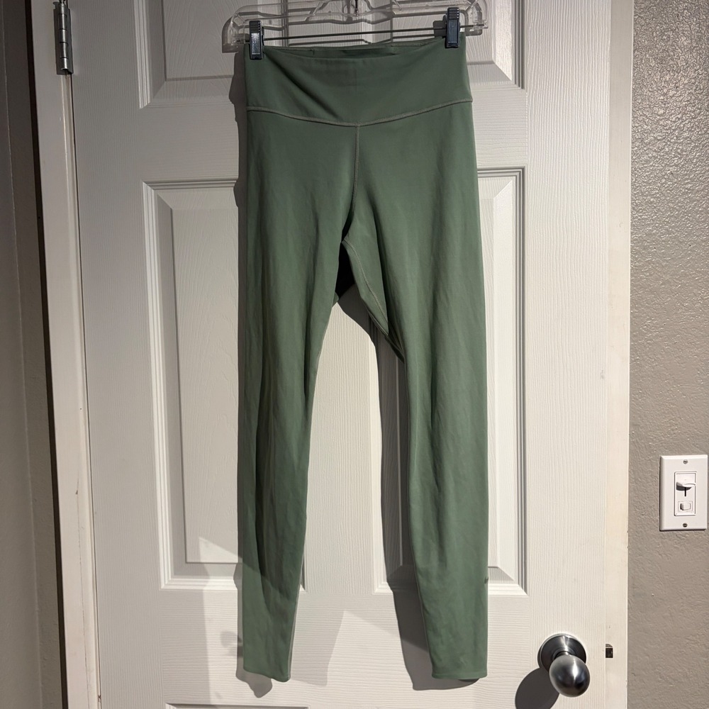 Nike Dri-FIT High Waisted Leggings Sage Green Sage Green Yoga Pants Women Small